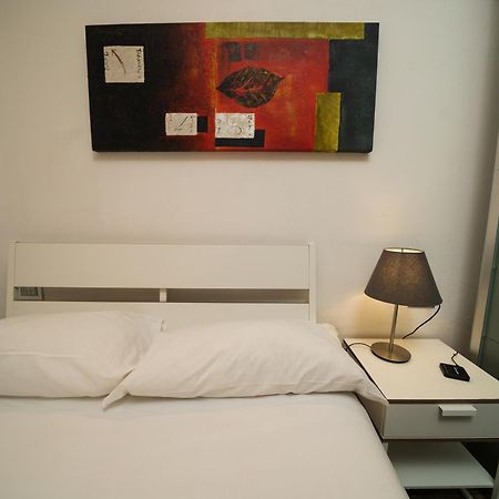 La Formaggeria Del Naviglio Apartment Milan Luaran gambar